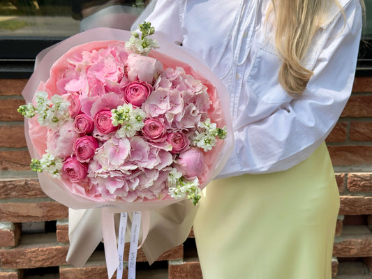 Florile lunii IUNIE: combinatii si idei