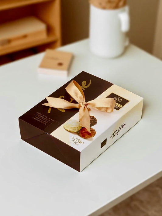 Cutie trufe Elit 225g cu ciocolată fină – cadou dulce alături de flori livrate în Oradea de la TRAVA